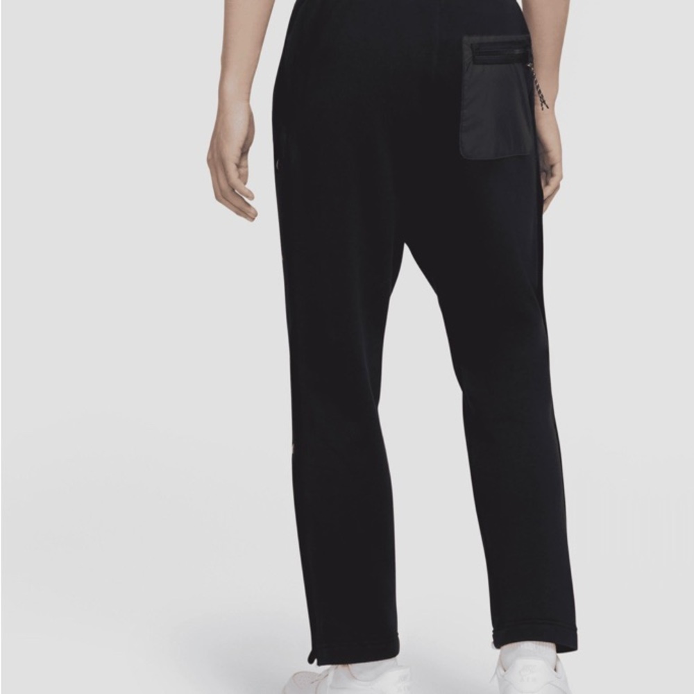 Nike men’s Futura tear away pants. New with tags. Size medium. - Picture 2 of 8